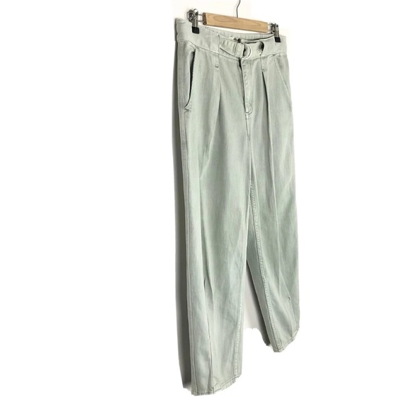 WE THE FREE Free People $128 Paloma Slouchy Belted Jeans in Mint
Size 28 - Picture 6 of 8